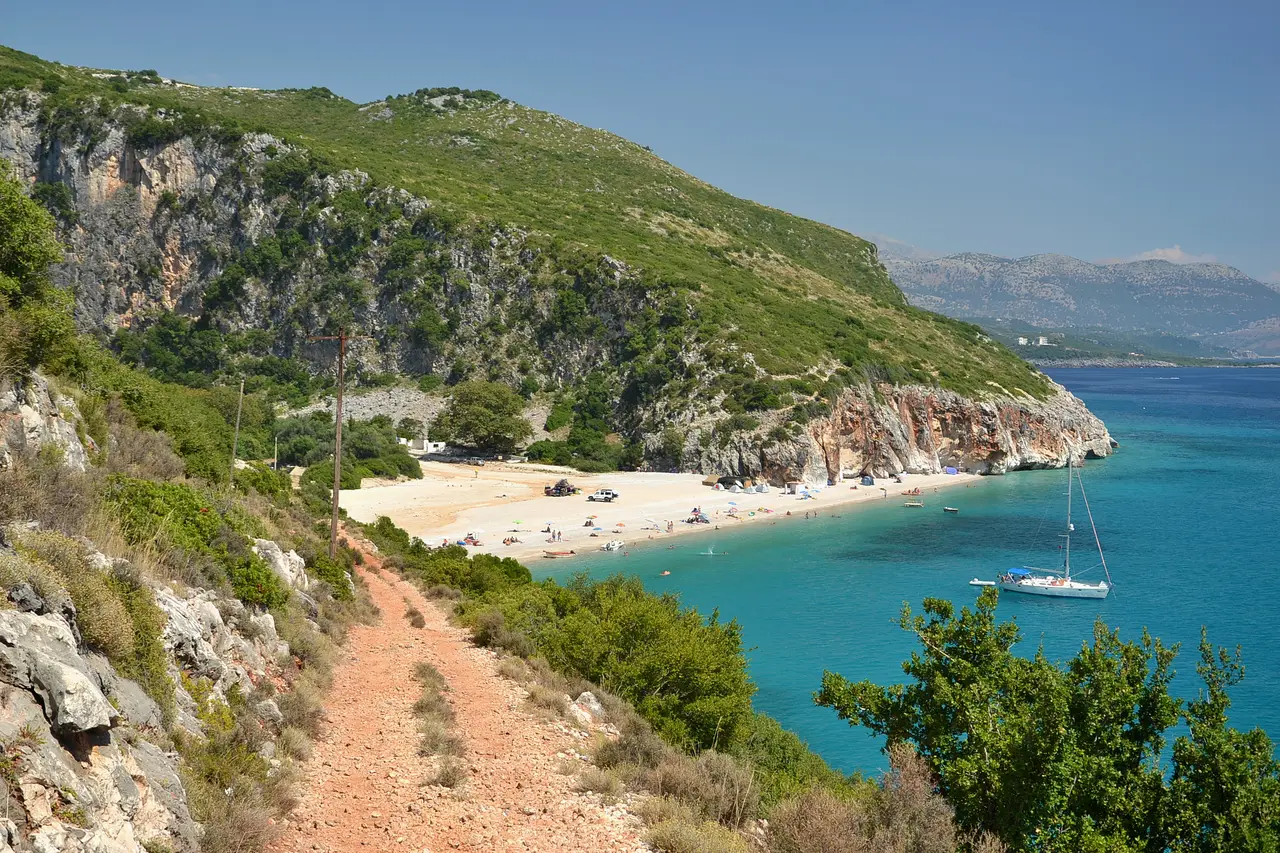 Albanien