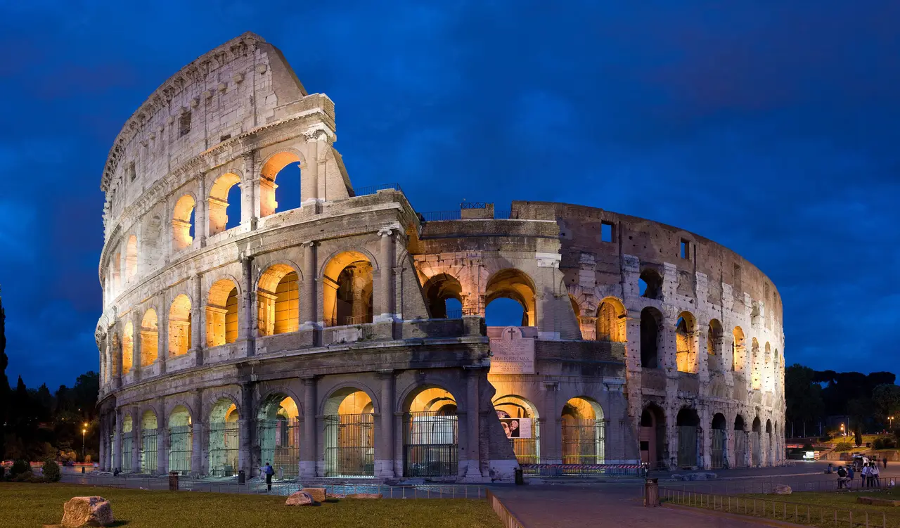 イタリア